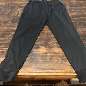 NWOT RHÔNE MENS JOGGER